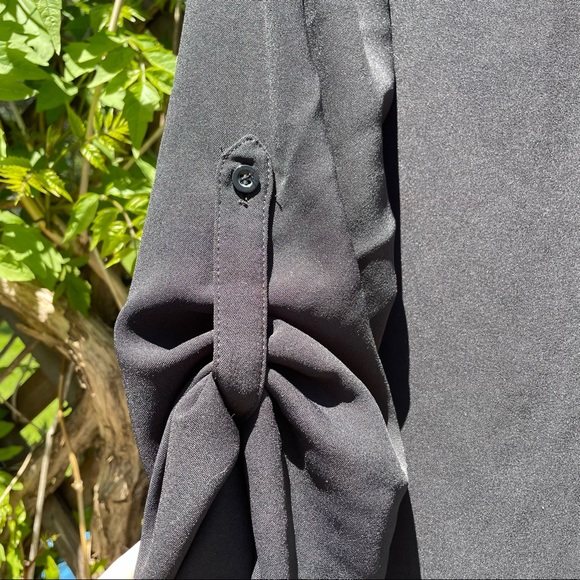 Maternity Black Solid V-Neck 3/4 Sleeve Dress! - Picture 6 of 7